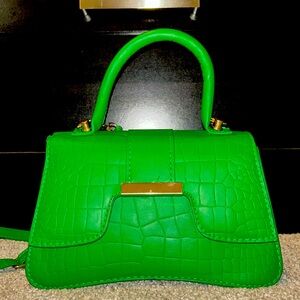 Green Mini Bag no brand Woman Bags, New condition No tags, size US OS